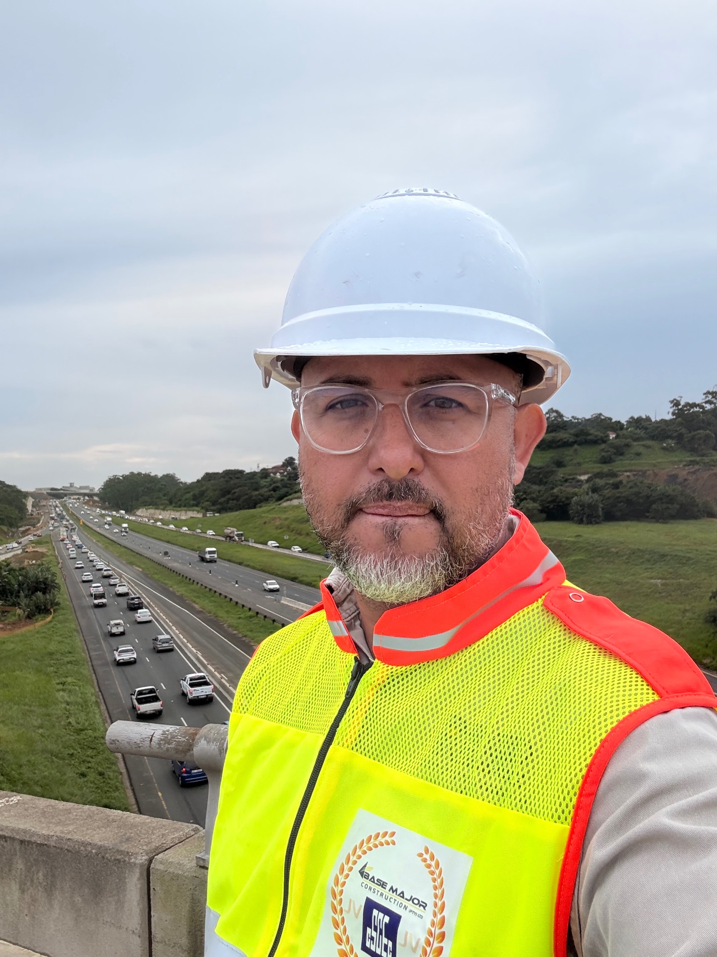 RESS International director on a live roadworks site in branded PPE